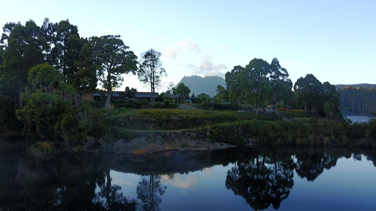 Tullah Lakeside Lodge Exteriör bild